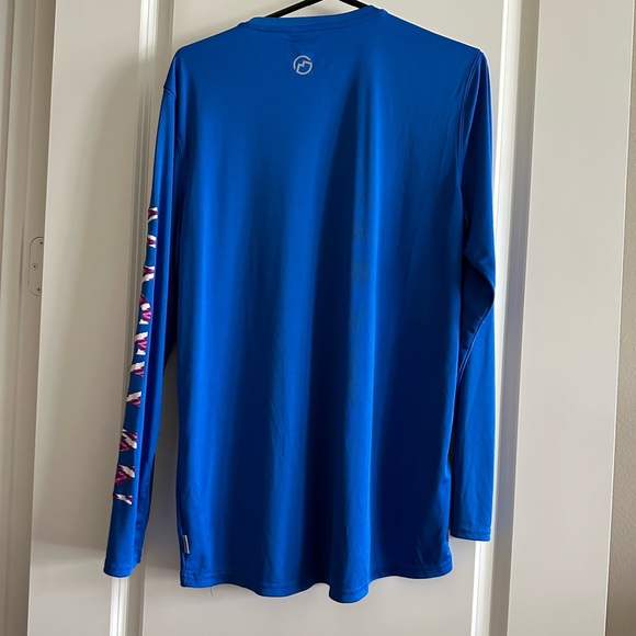 EUC Women’s Magellan Fishing shirt - Picture 3 of 5